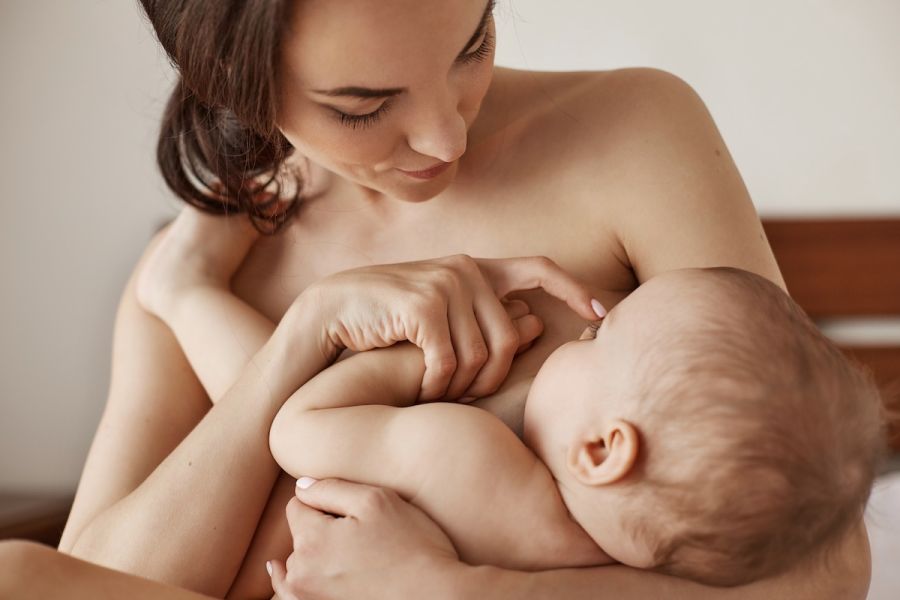 Allattamento al seno: i consigli degli esperti